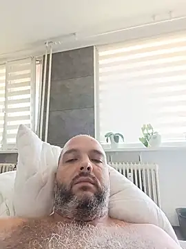 poradnadrzenej28 online show from July 30, 2026, 10:36 am