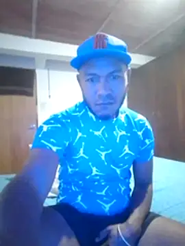 Snapshot of Elnegrale chatting on July 23, 2026, 1:20 pm Elnegrale online show from July 23, 2026, 1:20 pm