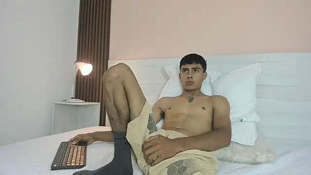 Bruno fox online show from July 15, 2026, 9:31 pm
