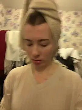 AlisaRussel online show from June 28, 2026, 2:34 pm