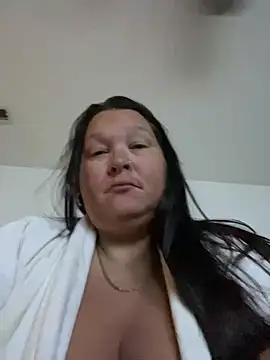 Snapshot of NUTTERBUTTA chatting on July 11, 2026, 4:26 am NUTTERBUTTA online show from July 11, 2026, 4:26 am