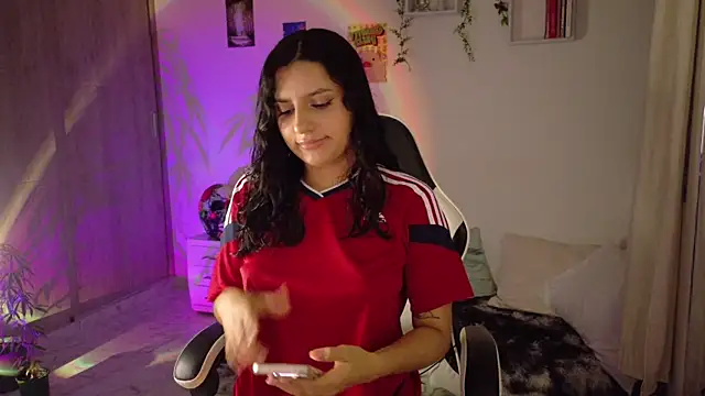Snapshot of Selenyx_3 chatting on June 27, 2026, 11:54 pm Selenyx 3 online show from June 27, 2026, 11:54 pm
