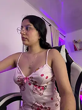 Snapshot of Selenyx_3 chatting on July 11, 2026, 3:42 am Selenyx 3 online show from July 11, 2026, 3:42 am