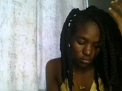 Lola Allure online show from June 27, 2026, 12:22 pm