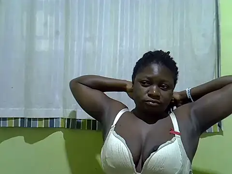 CURVY-CORAZZON online show from July 16, 2026, 4:40 am