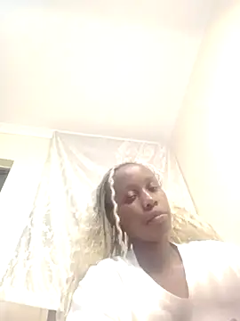 Snapshot of Sweet-cherrry chatting on June 27, 2026, 5:29 pm Sweet-cherrry online show from June 27, 2026, 5:29 pm