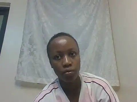 Snapshot of Sweet-cherrry chatting on July 4, 2026, 9:26 am Sweet-cherrry online show from July 4, 2026, 9:26 am