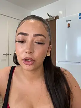 Snapshot of uk-Mia-monroe chatting on July 24, 2026, 1:42 pm uk-Mia-monroe online show from July 24, 2026, 1:42 pm