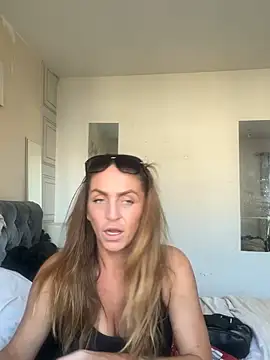 Snapshot of GIJANE88 chatting on June 18, 2026, 6:12 pm GIJANE88 online show from June 18, 2026, 6:12 pm