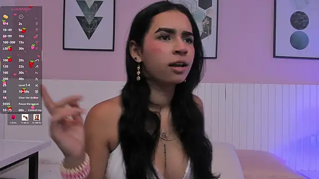 myla cute18 online show from June 24, 2026, 12:04 pm