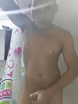 Snapshot of Juniorluzardo chatting on July 29, 2026, 8:29 pm Juniorluzardo online show from July 29, 2026, 8:29 pm