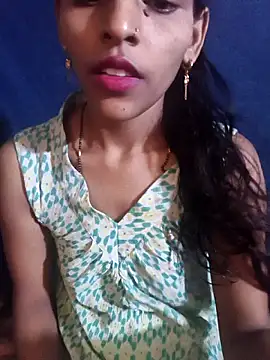 Snapshot of Cute_Merry__ chatting on August 2, 2026, 5:39 am Cute Merry online show from August 2, 2026, 5:39 am
