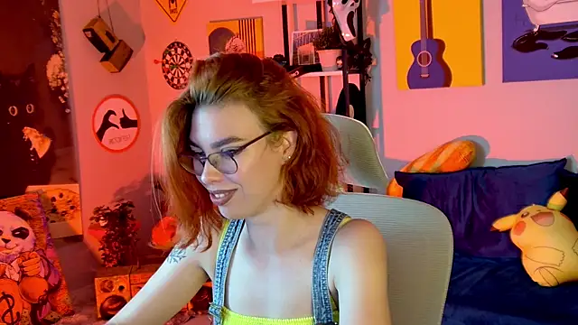 Snapshot of SeraphineDuskryn chatting on July 28, 2026, 7:39 pm SeraphineDuskryn online show from July 28, 2026, 7:39 pm
