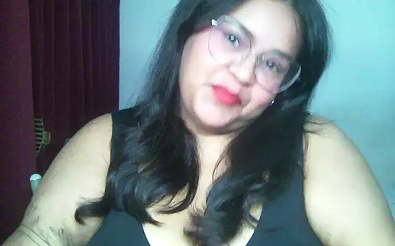 Snapshot of soymelancia chatting on June 19, 2026, 10:35 pm soymelancia online show from June 19, 2026, 10:35 pm
