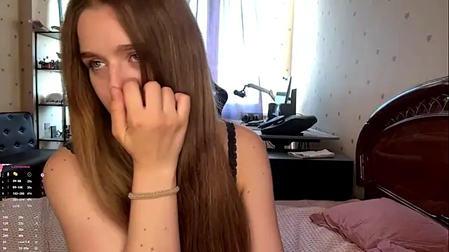 Annaeyes online show from July 18, 2026, 7:34 am