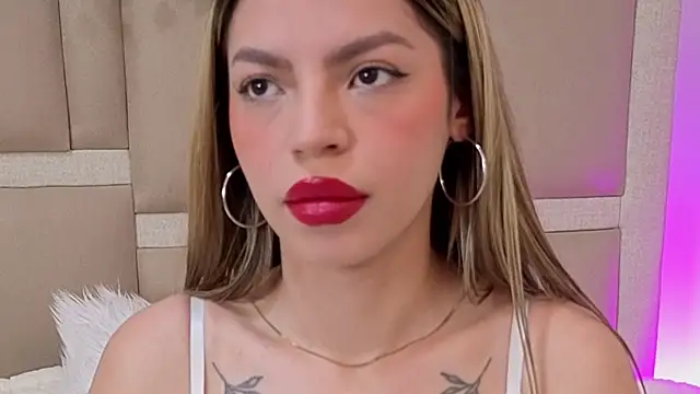 Snapshot of isa_leon18 chatting on July 20, 2026, 3:21 am isa leon18 online show from July 20, 2026, 3:21 am