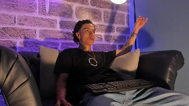 Snapshot of Mike_Parker2 chatting on June 13, 2026, 11:02 pm Mike Parker2 online show from June 13, 2026, 11:02 pm