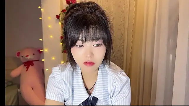 inlkitten online show from July 12, 2026, 3:47 pm