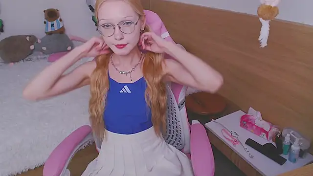 Snapshot of blush chatting on July 19, 2026, 2:32 pm blush online show from July 19, 2026, 2:32 pm