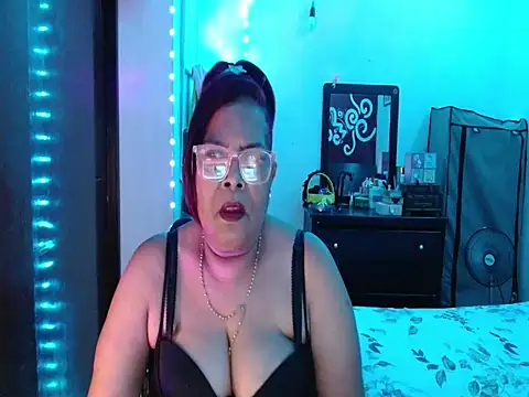 curvy 12 online show from July 26, 2026, 12:56 pm