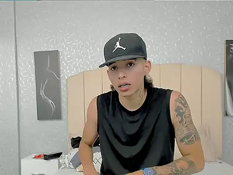 Snapshot of NoahThomson1 chatting on June 13, 2026, 12:14 pm NoahThomson1 online show from June 13, 2026, 12:14 pm
