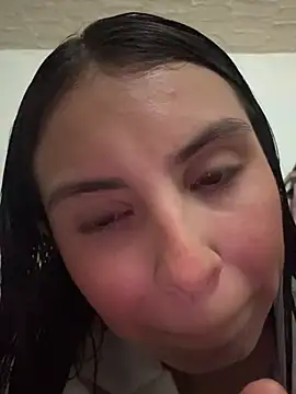 Snapshot of karisa02 chatting on June 17, 2026, 6:27 am karisa02 online show from June 17, 2026, 6:27 am