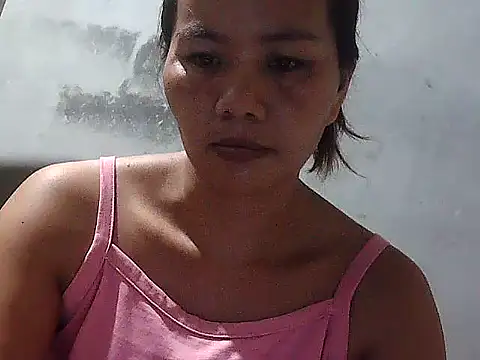 Snapshot of mymommy69 chatting on July 4, 2026, 10:05 pm mymommy69 online show from July 4, 2026, 10:05 pm