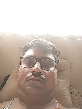 Snapshot of dhirusury050625 chatting on July 14, 2026, 12:22 pm dhirusury050625 online show from July 14, 2026, 12:22 pm