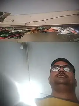 Snapshot of dhirusury050625 chatting on July 15, 2026, 1:05 pm dhirusury050625 online show from July 15, 2026, 1:05 pm
