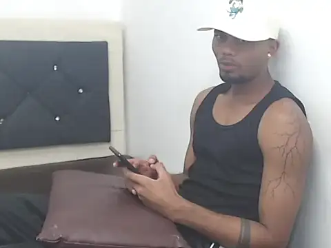Snapshot of blazertr chatting on June 16, 2026, 1:52 am blazertr online show from June 16, 2026, 1:52 am