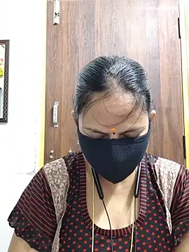 Snapshot of Tamil_white_beauty chatting on June 14, 2026, 9:11 am Tamil white beauty online show from June 14, 2026, 9:11 am