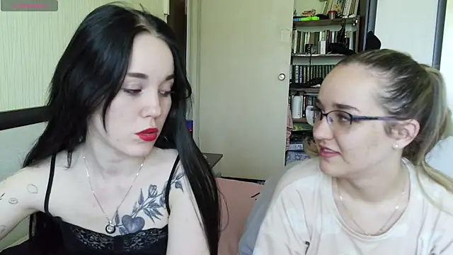 Snapshot of Mia_Ellis chatting on July 13, 2026, 10:07 am Mia Ellis online show from July 13, 2026, 10:07 am