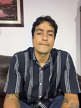 Crisloverrr online show from July 7, 2026, 12:24 am