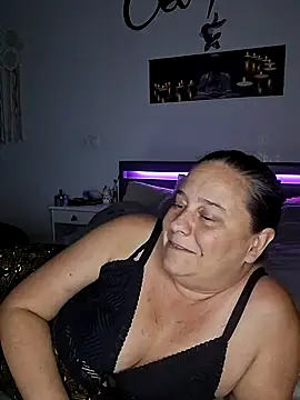 Madame100E online show from July 1, 2026, 10:42 pm