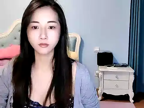 Qianqian-666 online show from July 17, 2026, 11:17 am