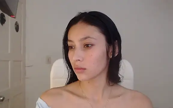 Salomesweet02 online show from July 25, 2026, 1:41 pm