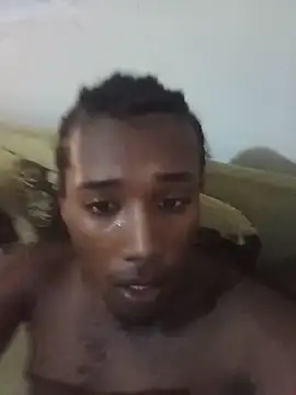 Snapshot of EdgarFabiam chatting on June 18, 2026, 7:18 pm EdgarFabiam online show from June 18, 2026, 7:18 pm
