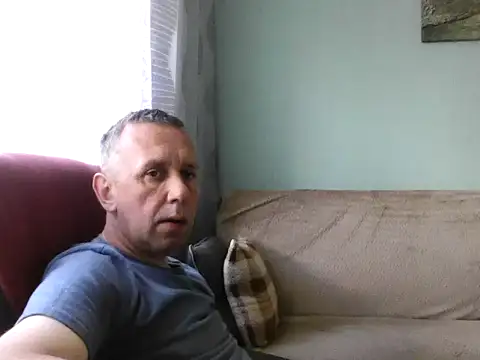 Snapshot of rafalekBI chatting on June 14, 2026, 10:06 am rafalekBI online show from June 14, 2026, 10:06 am