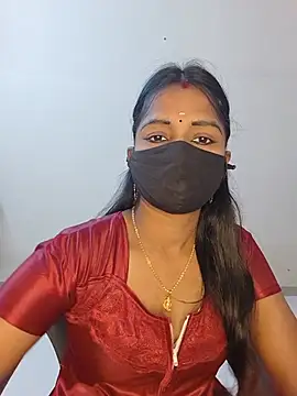 Snapshot of YALINITWO7_TAMIL chatting on August 5, 2026, 8:06 am YALINITWO7 TAMIL online show from August 5, 2026, 8:06 am