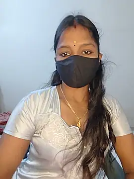 Snapshot of YALINITWO7_TAMIL chatting on August 6, 2026, 1:35 pm YALINITWO7 TAMIL online show from August 6, 2026, 1:35 pm