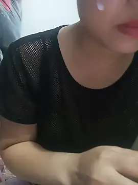 Snapshot of Emma-cutee chatting on June 27, 2026, 8:41 am Emma-cutee online show from June 27, 2026, 8:41 am