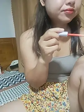 Snapshot of Emma-cutee chatting on June 30, 2026, 2:12 am Emma-cutee online show from June 30, 2026, 2:12 am
