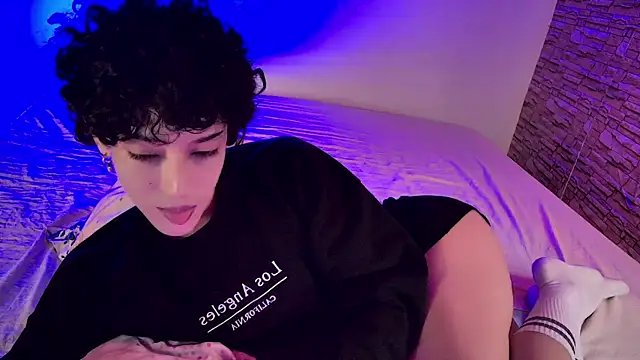 Snapshot of xFemboyToy chatting on June 29, 2026, 3:13 am xFemboyToy online show from June 29, 2026, 3:13 am