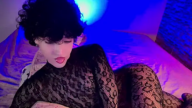 Snapshot of xFemboyToy chatting on July 17, 2026, 5:25 am xFemboyToy online show from July 17, 2026, 5:25 am