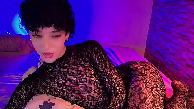 Snapshot of xFemboyToy chatting on August 4, 2026, 8:39 am xFemboyToy online show from August 4, 2026, 8:39 am