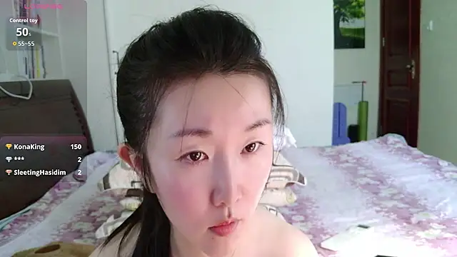 Snapshot of Daisy-B3 chatting on July 7, 2026, 7:23 am Daisy-B3 online show from July 7, 2026, 7:23 am