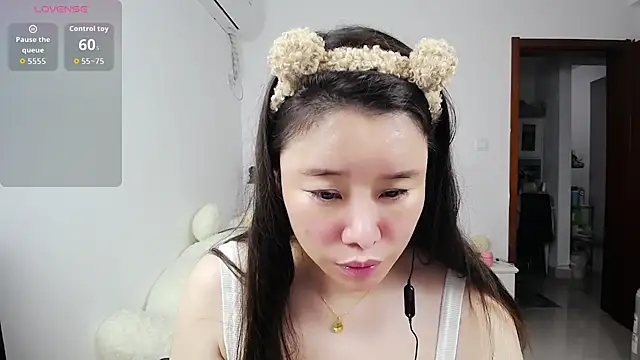 Snapshot of Xiao-yuo1 chatting on June 17, 2026, 12:29 pm Xiao-yuo1 online show from June 17, 2026, 12:29 pm