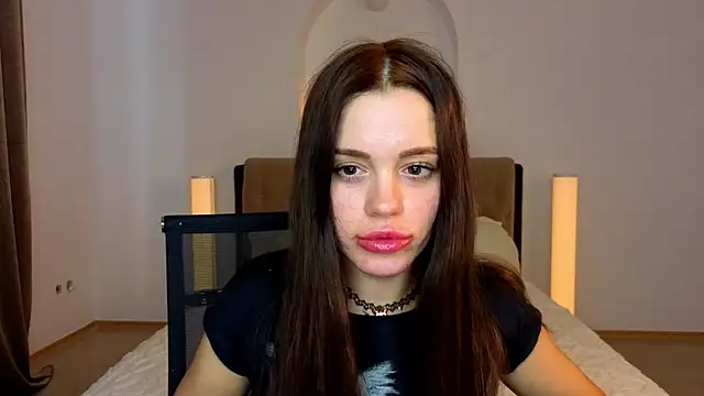Little cuti1e online show from July 24, 2026, 9:18 am