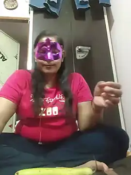 Hot Darling001 online show from July 20, 2026, 9:45 am