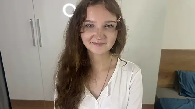 Snapshot of Ela_Wish chatting on July 3, 2026, 8:37 pm Ela Wish online show from July 3, 2026, 8:37 pm